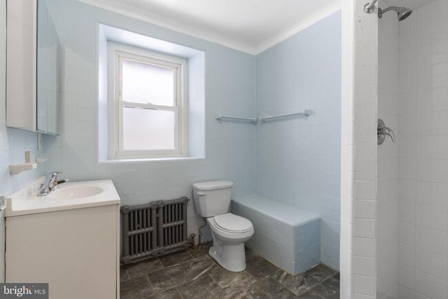 Building Photo - 112 E Township Line Rd