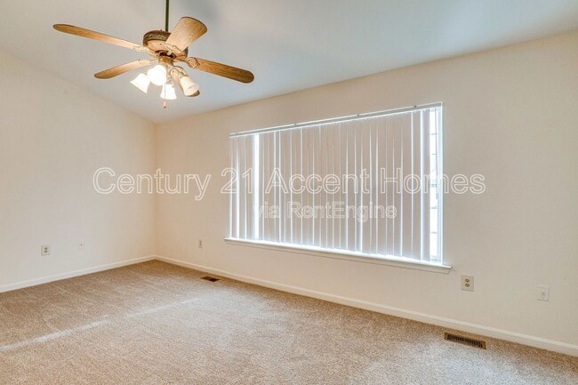 Building Photo - 6008 Keble Dr
