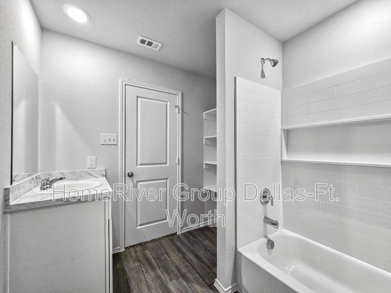 Building Photo - 150 Bluebonnet Wy