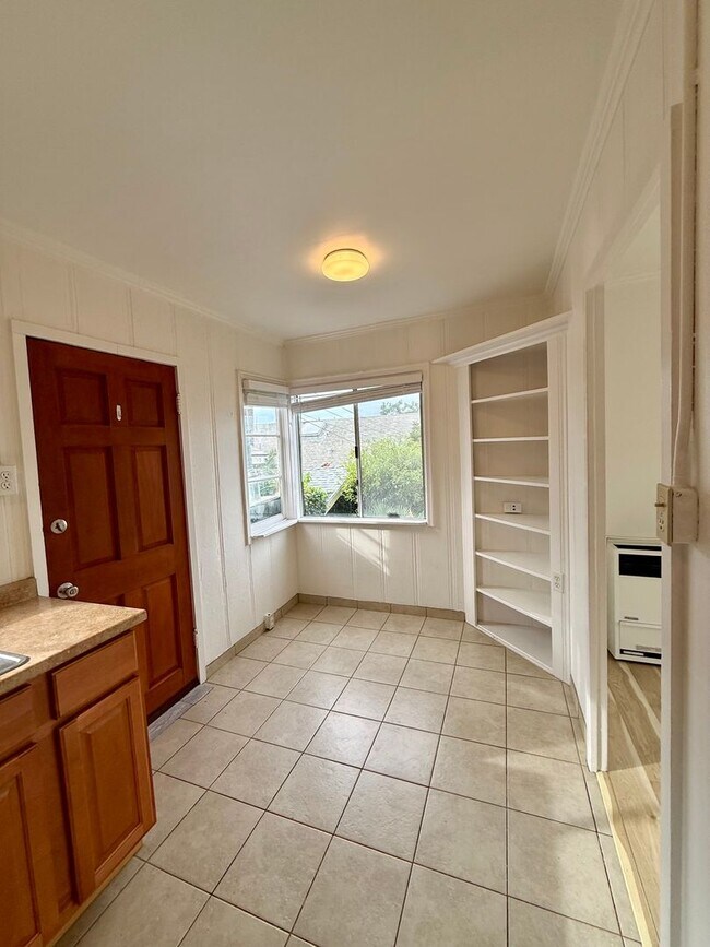 Building Photo - 4315-4315 Maryland St