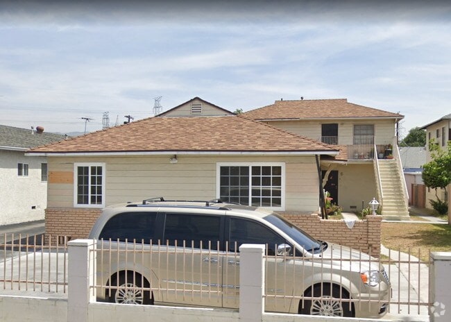 Building Photo - 6412 1/2 Tujunga Ave