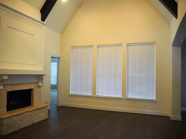 Building Photo - 2007 Greenvine Cir