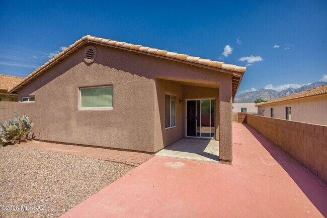 Building Photo - 12253 N Brightridge Dr