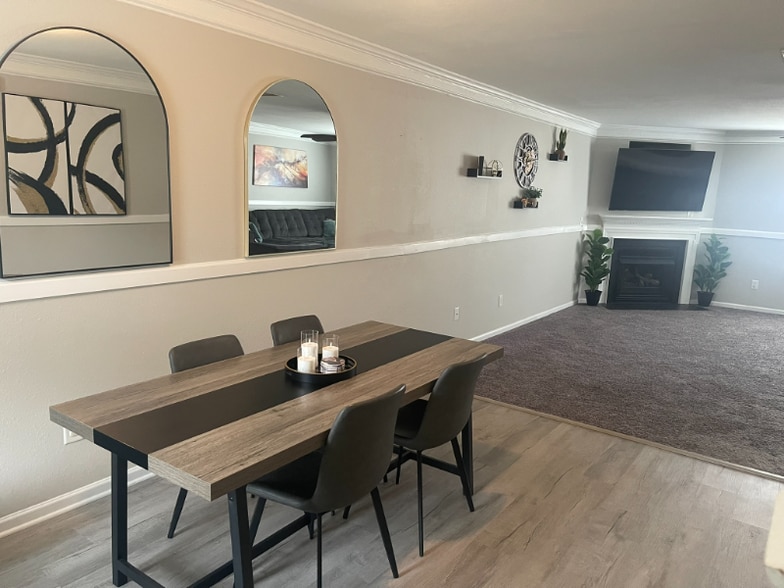 Building Photo - 5235 Grays Ridge Dr