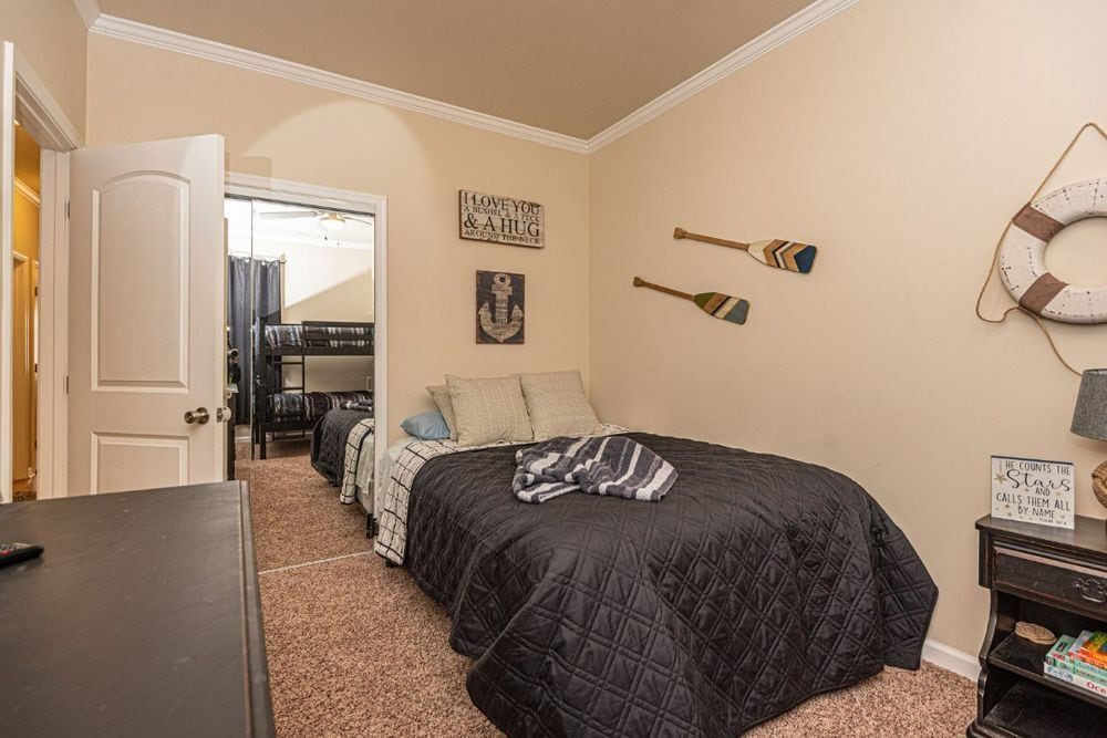 Building Photo - 29 Burr Hill Dr