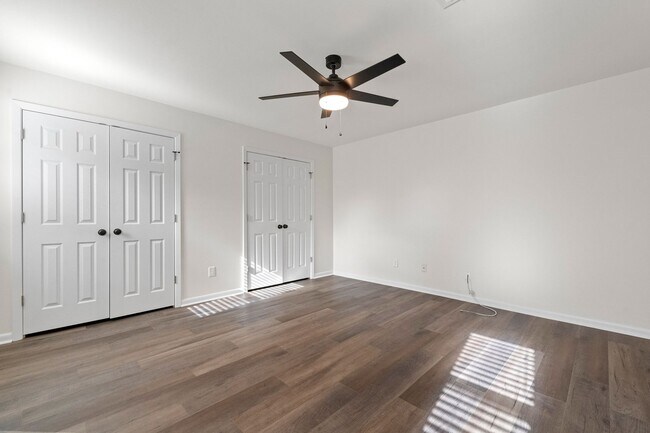 Building Photo - 3 BD 2 BA