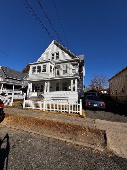 Building Photo - 180 Summerfield Ave