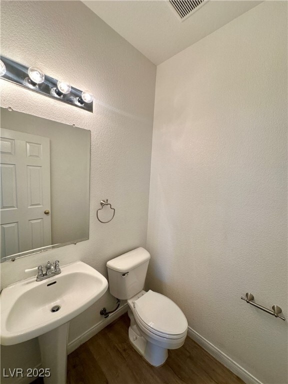Building Photo - 3012 Jacaranda Dr