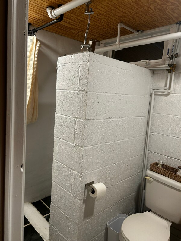 Building Photo - 10166 Glebe Rd