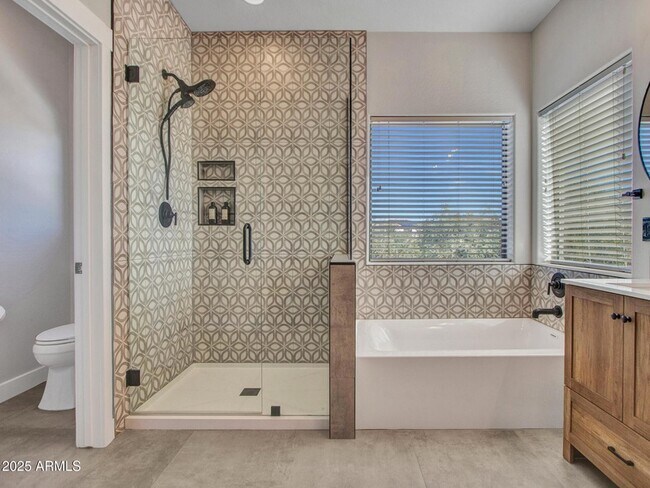 Building Photo - 4326 W Kenai Dr