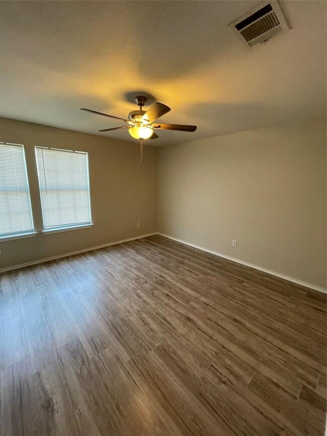 Building Photo - 11816 Plains Valley Dr