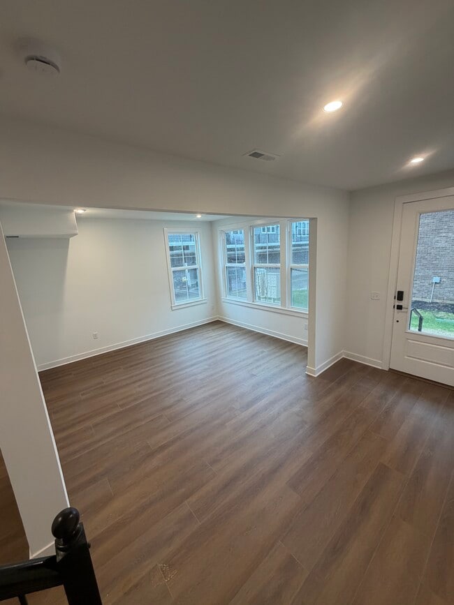 Building Photo - 7430 Wetherington Ln