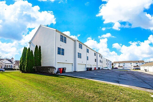 Building Photo - 6012 Turnwood Dr