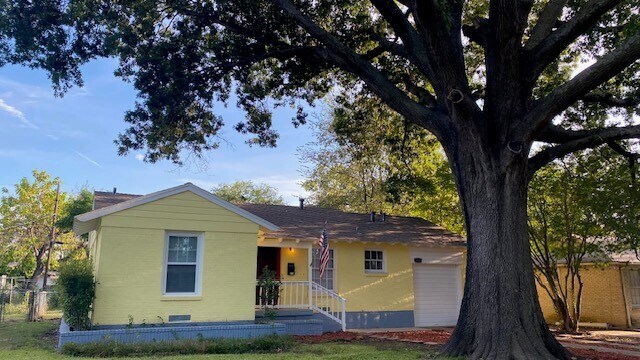 Primary Photo - 3826 Hawick Ln