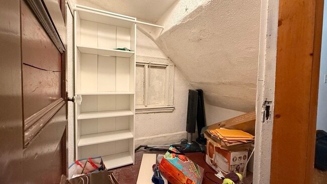 Building Photo - 26 Darling St