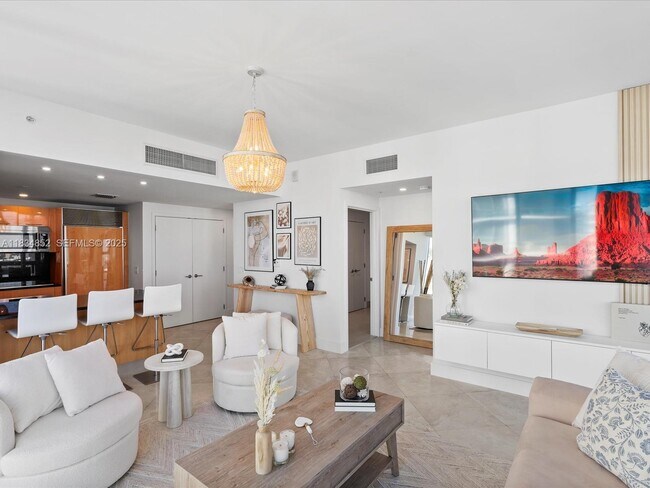 Building Photo - 6899 Collins Ave