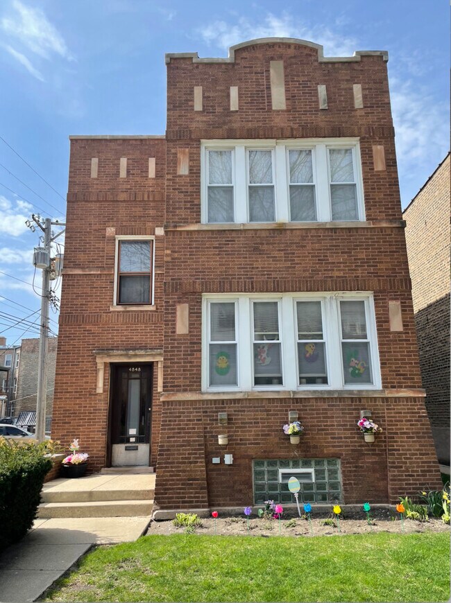 4848 N Kilbourn Ave 4848 N Kilbourn Ave Chicago IL 60630 Apartment
