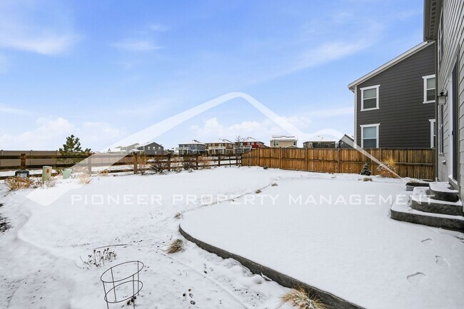Building Photo - Gorgeous Home with Washer/Dryer and 2-Car Garage
