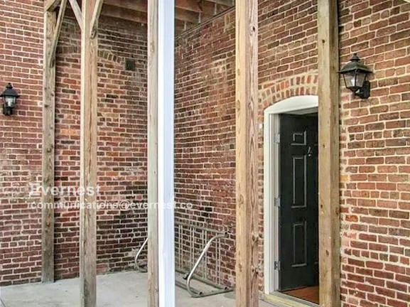 Building Photo - 1301 W Main St