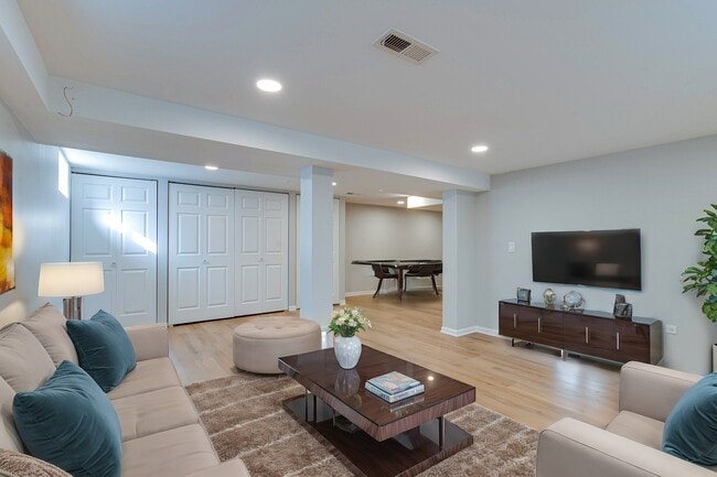 Building Photo - 33423 N Mill Rd