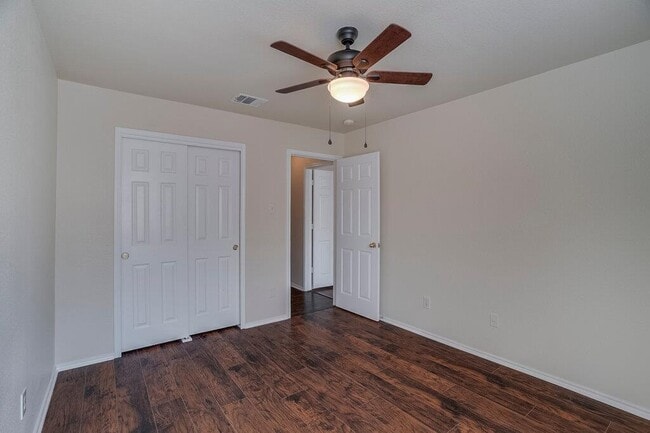 Building Photo - 1313 Honey Blossom Dr