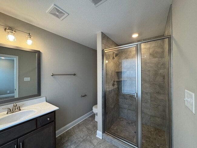 Building Photo - Gorgeous Single Family Home