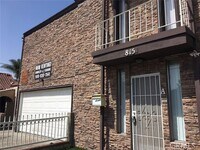 Building Photo - 815 N Rose Ave