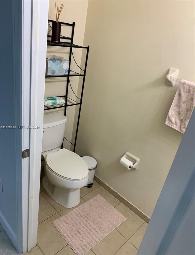 Building Photo - 3392 W 90th Terrace