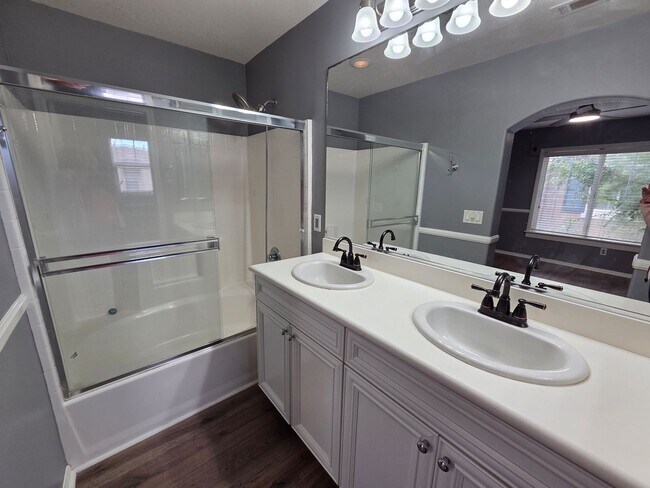 Building Photo - 3+3 condo at Orbella in Oxnard - Close to Beaches and Channel Islands Harbor