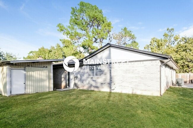 Building Photo - 3 Bedroom Pet-Friendly Home in Norman, OK ...