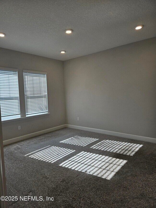 Building Photo - 11340 Breakers Bay Wy