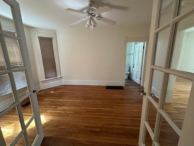 Building Photo - North Campus OSU Single Family Home with 2...