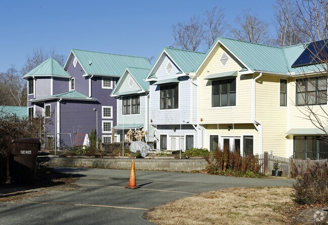 Building Photo - Pacifica Co-Housing
