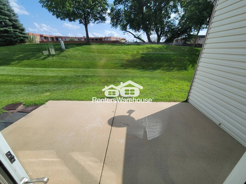 Building Photo - 1331 67th Ln N