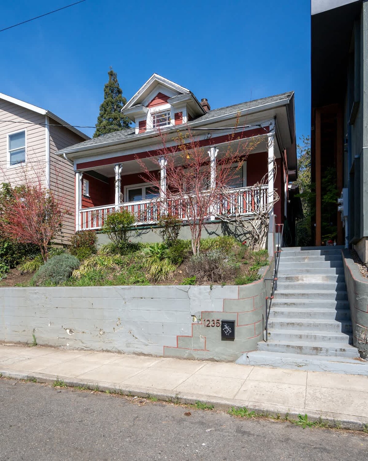 Building Photo - 1235 N Prescott St