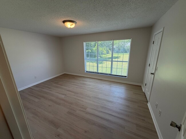 Building Photo - 206 Buckston Ct
