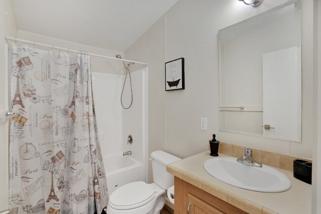 Building Photo - Modern 2-Bedroom, 2-Bath – Furnished Mobil...