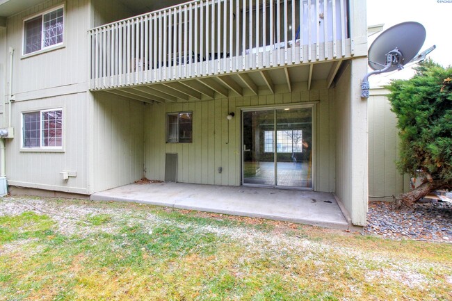 Building Photo - 2 Bed/1 Bath Apartment in Richland 4-Plex