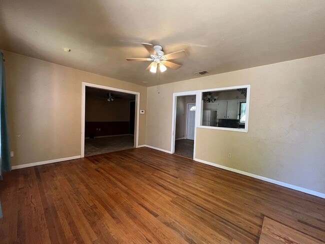 Building Photo - Tech Terrace 2/1 Pre-Lease