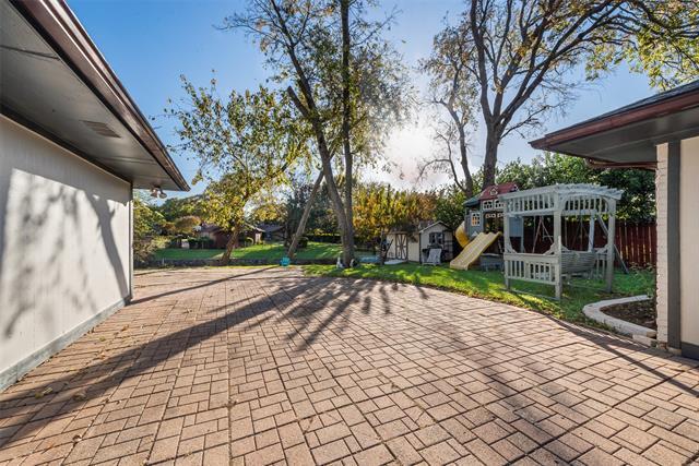 Building Photo - 2740 Teakwood Ln