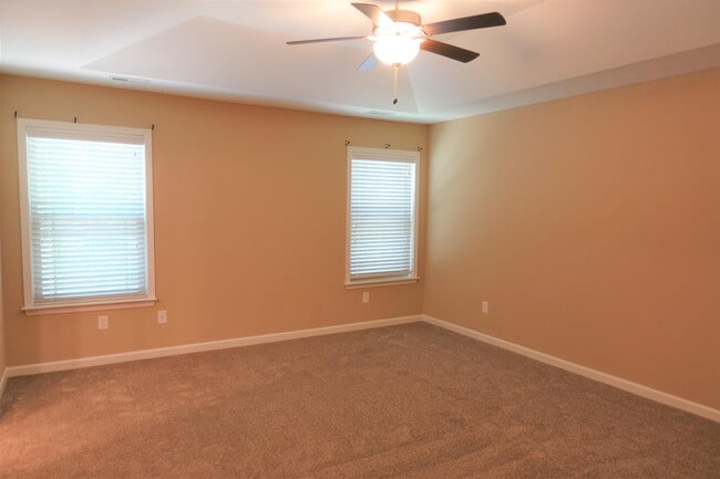 Building Photo - 161 Tiara Ridge Ln