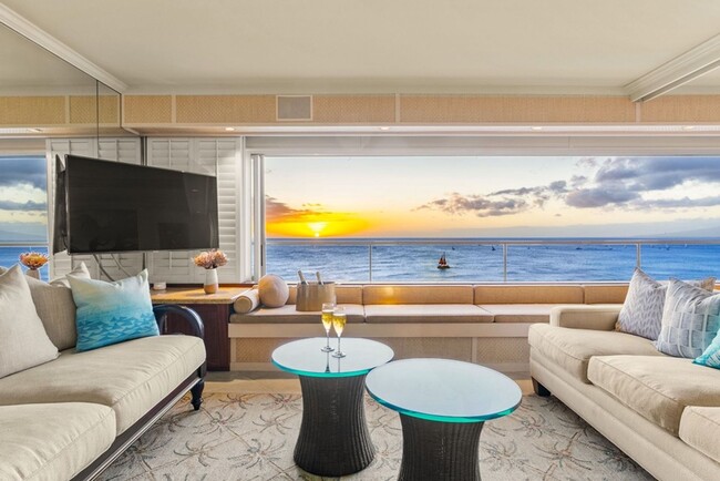 Primary Photo - Hale Kaimana: Oceanfront Elegance w/ Beach...