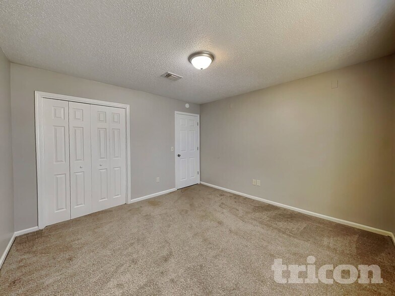 Building Photo - 5460 Running Creek Ln