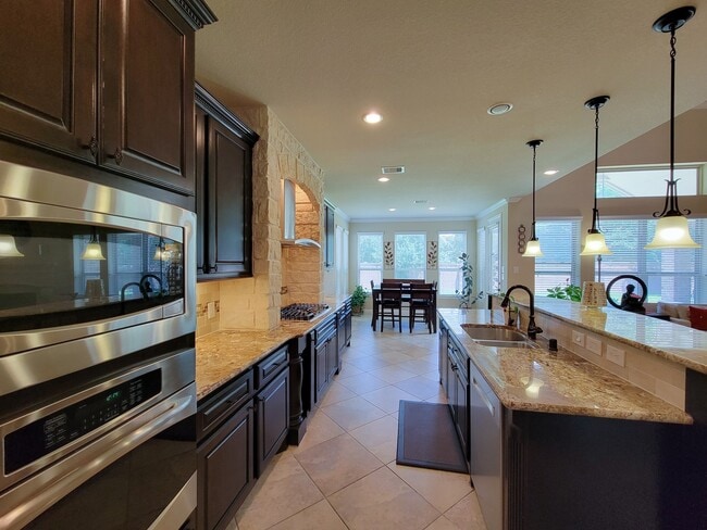 Building Photo - 715 Charleston Heights Ln