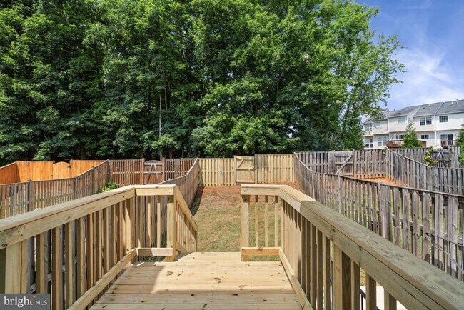 Building Photo - 1026 Longview Ln
