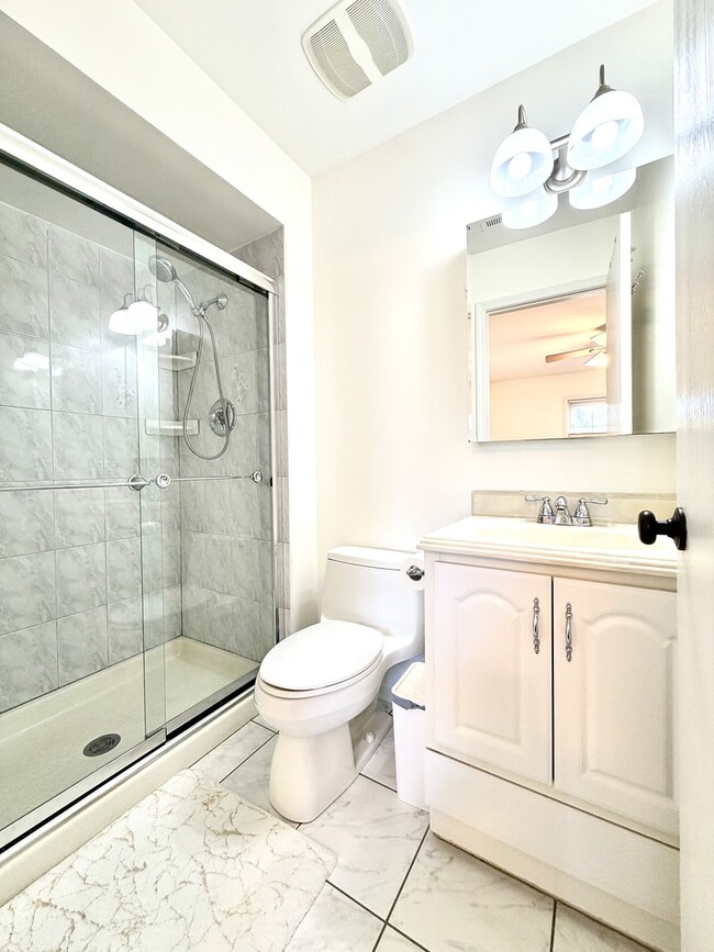 Building Photo - 1212 Williams Port Dr