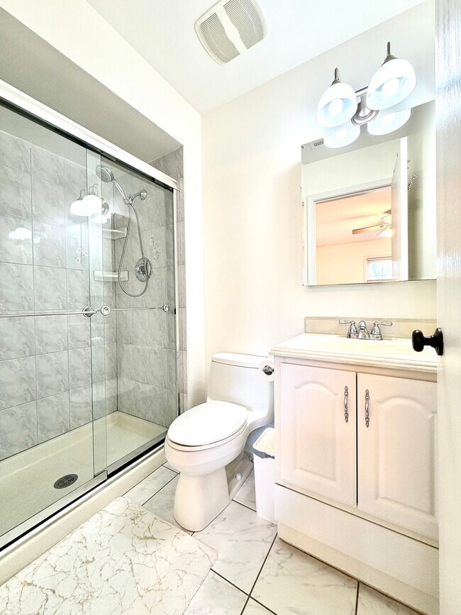 Building Photo - 1212 Williamsport Dr