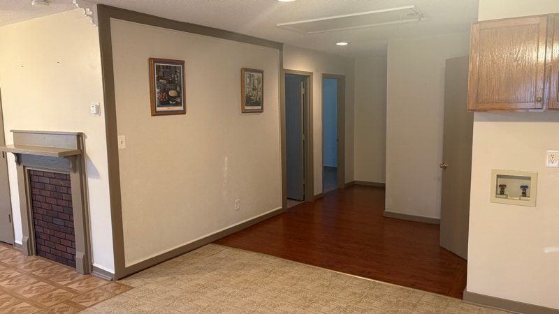 Building Photo - 203 W Washington Ave