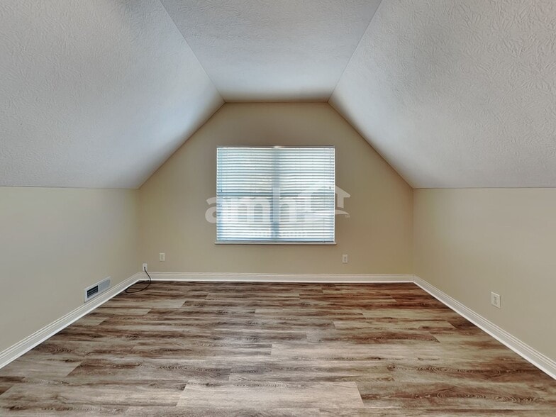 Building Photo - 6213 Womersley Dr