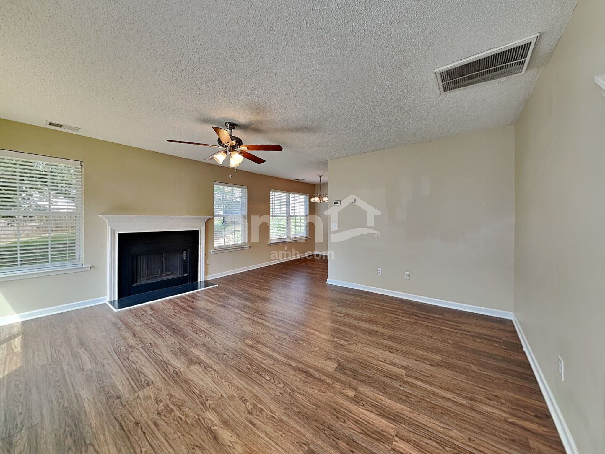 Building Photo - 3134 Marcony Way